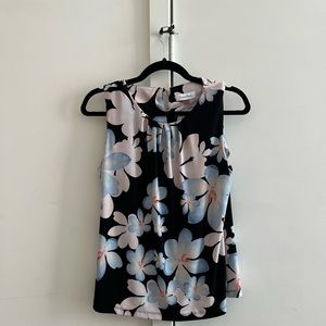 Calvin Klein floral printed top, S (petite large)